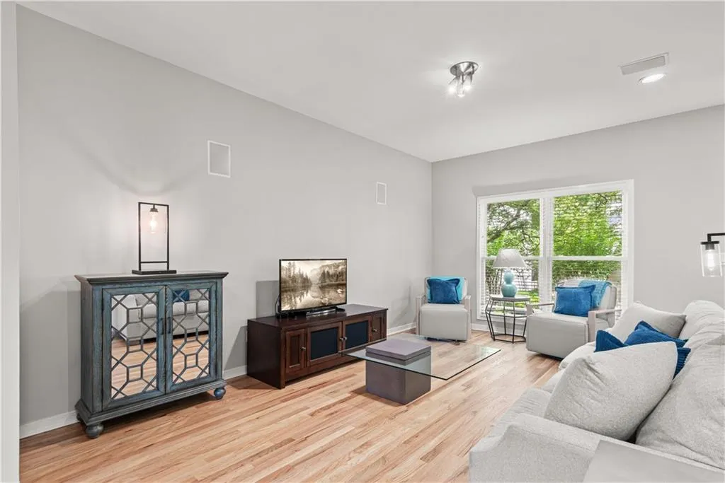 Virtually Staged Virtually Staged