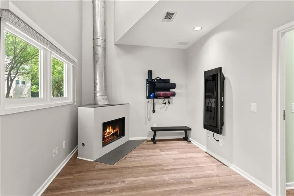 2180 Millennium Way Ne, Atlanta, Georgia 30319, 2 Bedrooms Bedrooms, ,2 BathroomsBathrooms,Residential,For Sale,2180 Millennium Way Ne,7673477 2180 Millennium Way Ne, Atlanta, Georgia 30319, 2 Bedrooms Bedrooms, ,2 BathroomsBathrooms,Residential,For Sale,2180 Millennium Way Ne,7673477