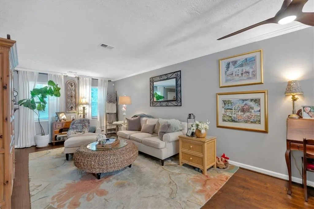 Large bright Living room.