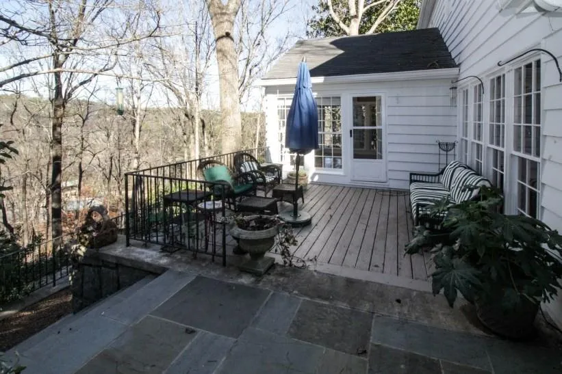 9030 River Run, Sandy Springs, Georgia 30350, 4 Bedrooms Bedrooms, ,4 BathroomsBathrooms,Residential,Sold,9030 River Run,5797042