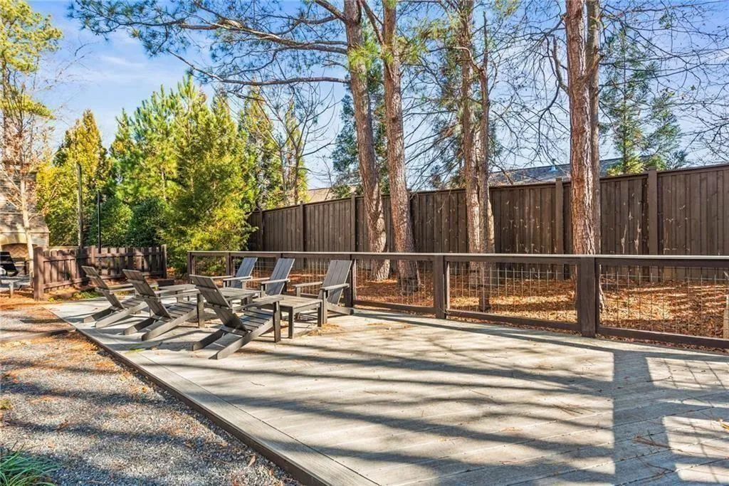 4462 Dandelion Lane, Atlanta, Georgia 30342, 2 Bedrooms Bedrooms, ,2 BathroomsBathrooms,Residential,For Sale,4462 Dandelion Lane,7617826