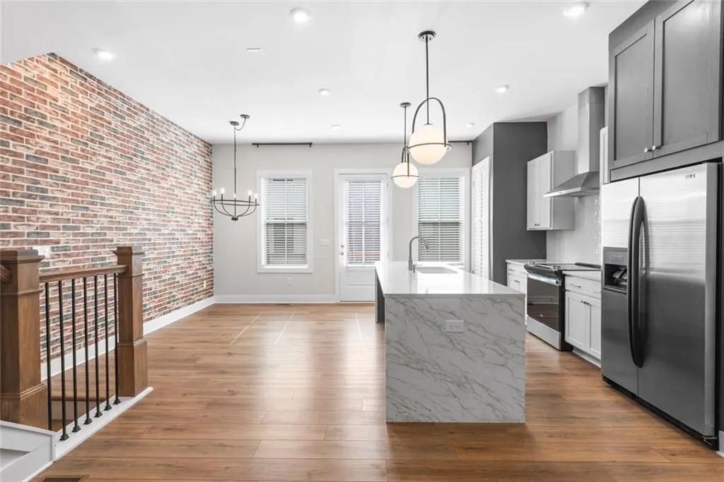 4462 Dandelion Lane, Atlanta, Georgia 30342, 2 Bedrooms Bedrooms, ,2 BathroomsBathrooms,Residential,For Sale,4462 Dandelion Lane,7617826