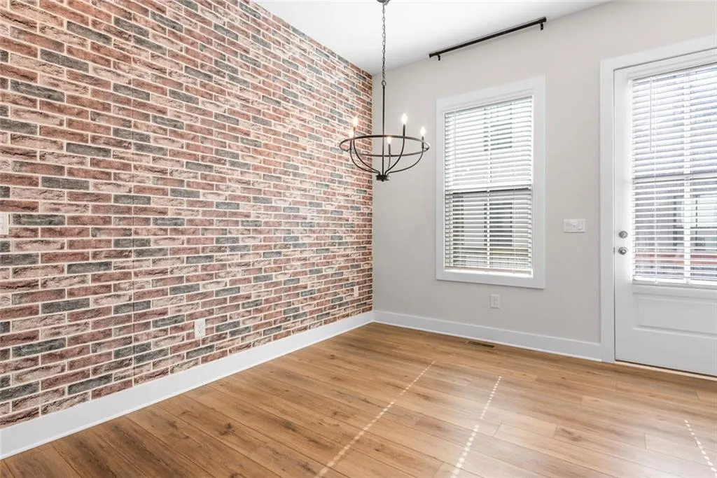 4462 Dandelion Lane, Atlanta, Georgia 30342, 2 Bedrooms Bedrooms, ,2 BathroomsBathrooms,Residential,For Sale,4462 Dandelion Lane,7617826