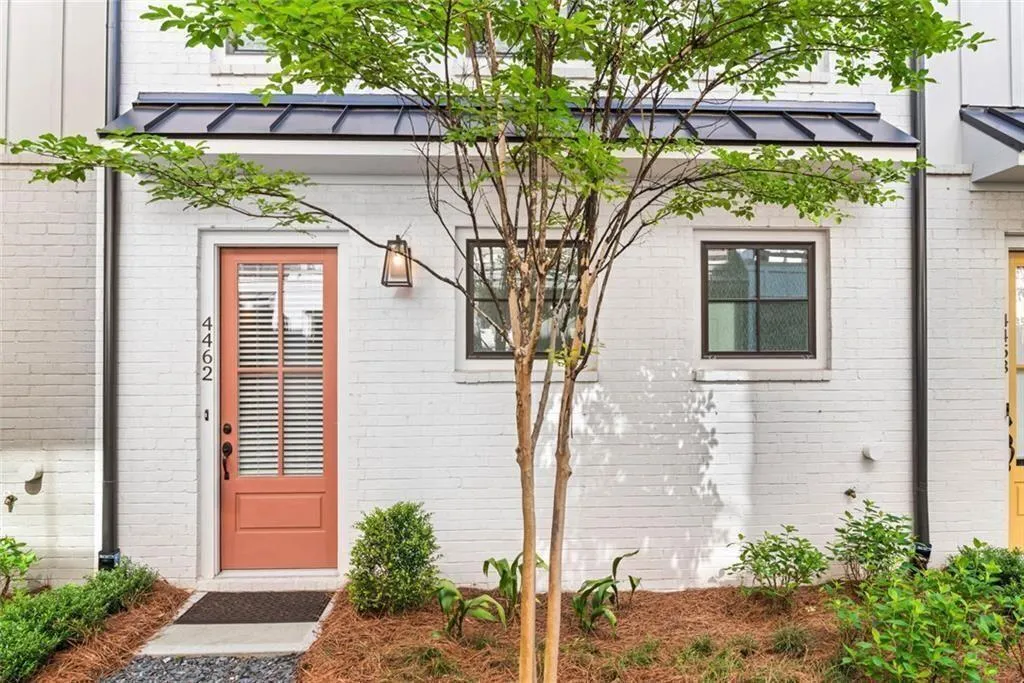 4462 Dandelion Lane, Atlanta, Georgia 30342, 2 Bedrooms Bedrooms, ,2 BathroomsBathrooms,Residential,For Sale,4462 Dandelion Lane,7617826