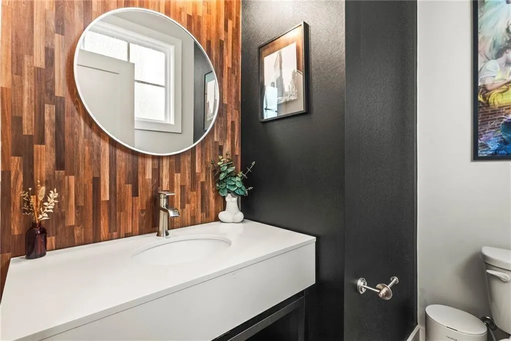 4462 Dandelion Lane, Atlanta, Georgia 30342, 2 Bedrooms Bedrooms, ,2 BathroomsBathrooms,Residential,For Sale,4462 Dandelion Lane,7617826