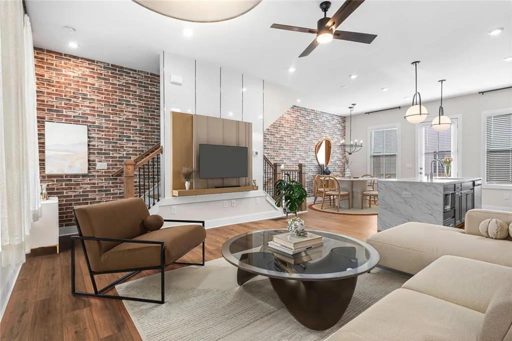 4462 Dandelion Lane, Atlanta, Georgia 30342, 2 Bedrooms Bedrooms, ,2 BathroomsBathrooms,Residential,For Sale,4462 Dandelion Lane,7617826
