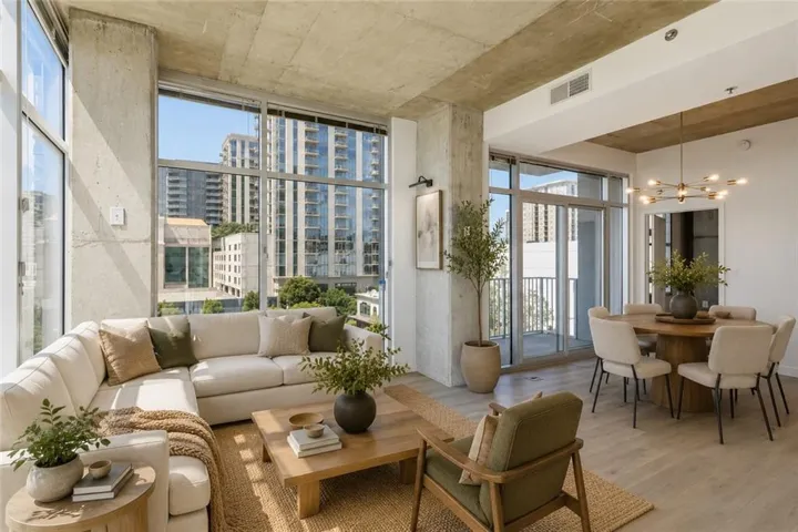250 Pharr Road Ne Unit 808, Atlanta, Georgia 30305