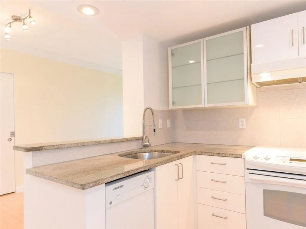 199 14th Street Ne Unit 601, Atlanta, Georgia 30309, 1 Bedroom Bedrooms, ,1 BathroomBathrooms,Residential,Sold,199 14th Street Ne Unit 601,5741721