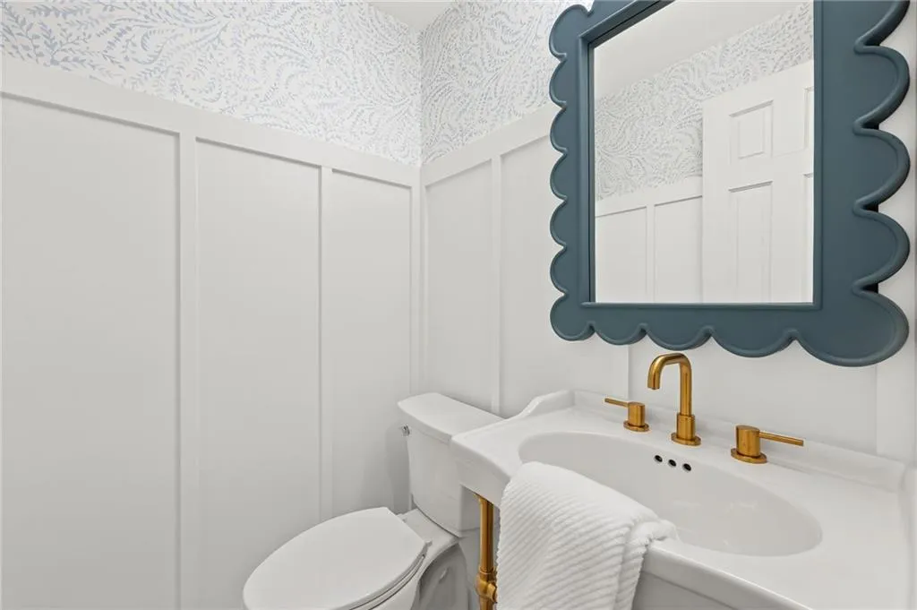 Powder room