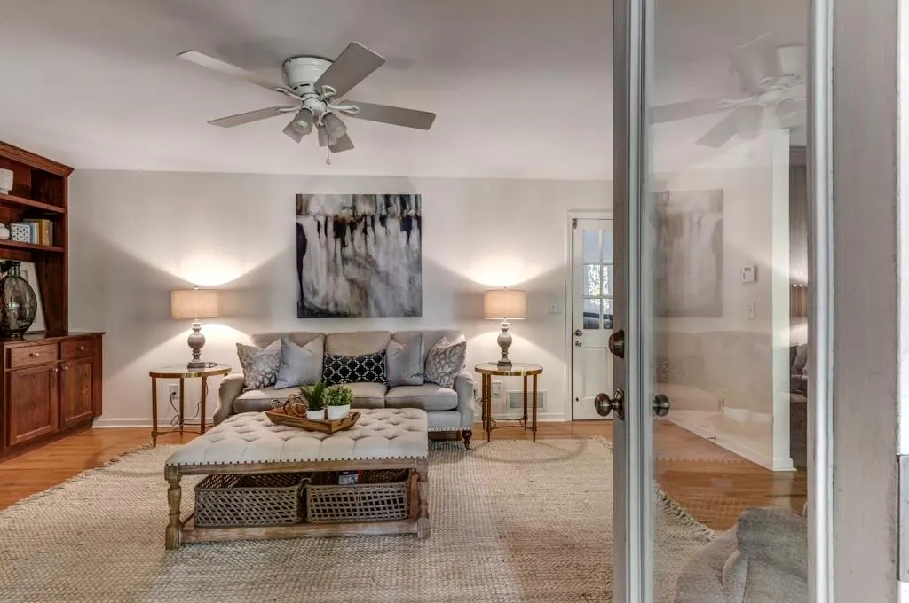 6201 Mountain Brook Way, Sandy Springs, Georgia 30328, 5 Bedrooms Bedrooms, ,4 BathroomsBathrooms,Residential,Sold,6201 Mountain Brook Way,6968684