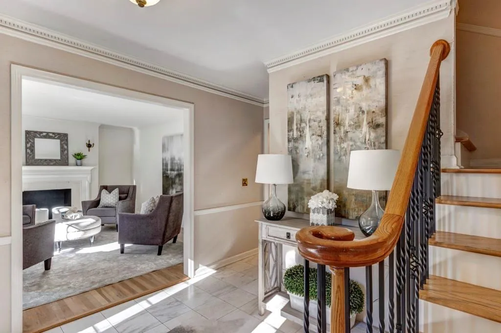 6201 Mountain Brook Way, Sandy Springs, Georgia 30328, 5 Bedrooms Bedrooms, ,4 BathroomsBathrooms,Residential,Sold,6201 Mountain Brook Way,6968684