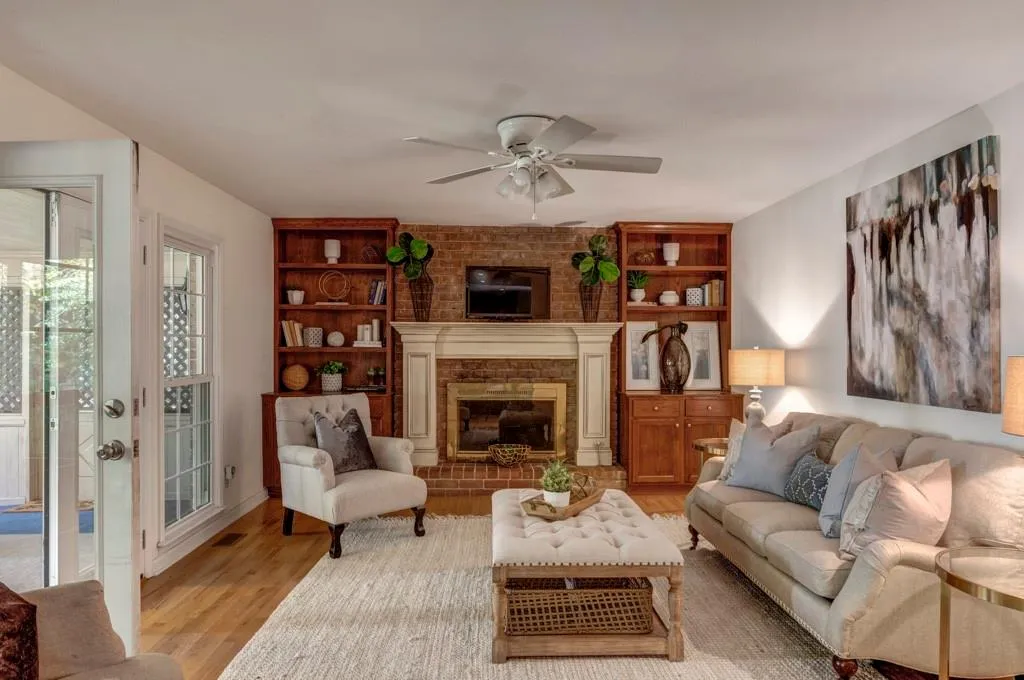 6201 Mountain Brook Way, Sandy Springs, Georgia 30328, 5 Bedrooms Bedrooms, ,4 BathroomsBathrooms,Residential,Sold,6201 Mountain Brook Way,6968684