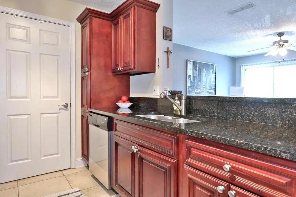 6203 Santa Fe Parkway, Sandy Springs, Georgia 30350, 2 Bedrooms Bedrooms, ,2 BathroomsBathrooms,Residential,Sold,6203 Santa Fe Parkway,6009115