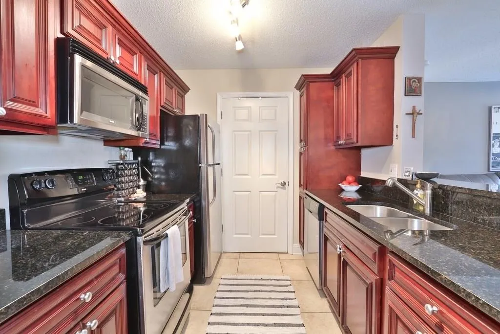 6203 Santa Fe Parkway, Sandy Springs, Georgia 30350, 2 Bedrooms Bedrooms, ,2 BathroomsBathrooms,Residential,Sold,6203 Santa Fe Parkway,6009115