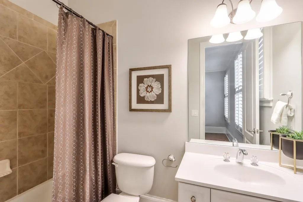 6285 Mount Vernon Oaks Drive, Atlanta, Georgia 30328, 6 Bedrooms Bedrooms, ,5 BathroomsBathrooms,Residential,Sold,6285 Mount Vernon Oaks Drive,7108905