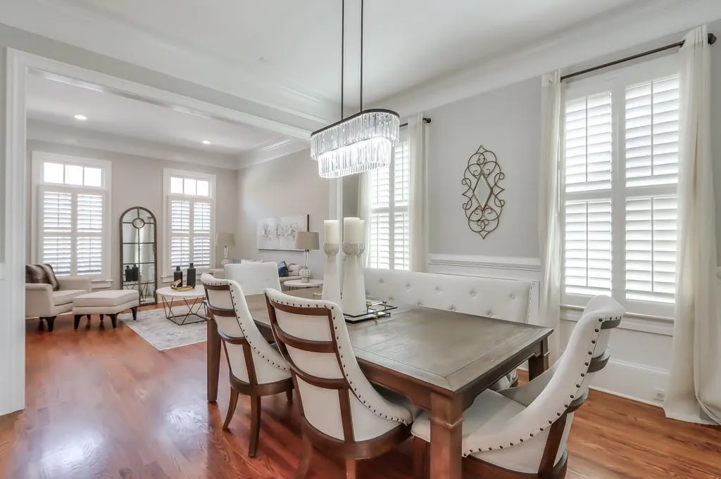 6285 Mount Vernon Oaks Drive, Atlanta, Georgia 30328, 6 Bedrooms Bedrooms, ,5 BathroomsBathrooms,Residential,Sold,6285 Mount Vernon Oaks Drive,7108905