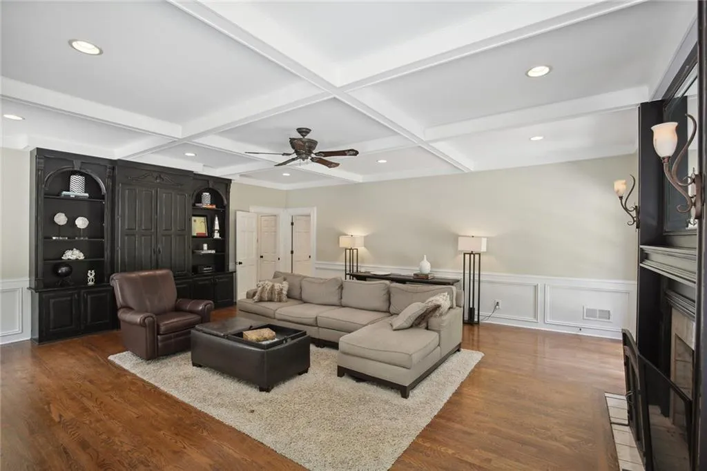 255 Landfall Road, Atlanta, Georgia 30328, 6 Bedrooms Bedrooms, ,4 BathroomsBathrooms,Residential,Sold,255 Landfall Road,7214337 255 Landfall Road, Atlanta, Georgia 30328, 6 Bedrooms Bedrooms, ,4 BathroomsBathrooms,Residential,Sold,255 Landfall Road,7214337