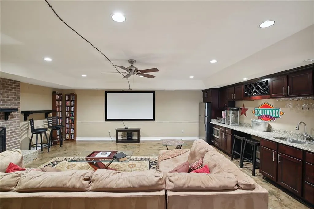 255 Landfall Road, Atlanta, Georgia 30328, 6 Bedrooms Bedrooms, ,4 BathroomsBathrooms,Residential,Sold,255 Landfall Road,7214337 255 Landfall Road, Atlanta, Georgia 30328, 6 Bedrooms Bedrooms, ,4 BathroomsBathrooms,Residential,Sold,255 Landfall Road,7214337