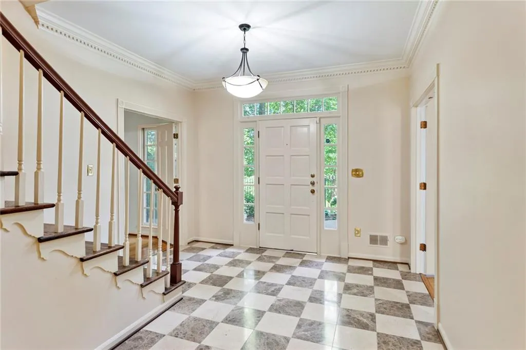 6095 Blackwater Trail, Sandy Springs, Georgia 30328, 5 Bedrooms Bedrooms, ,4 BathroomsBathrooms,Residential,Sold,6095 Blackwater Trail,6954043