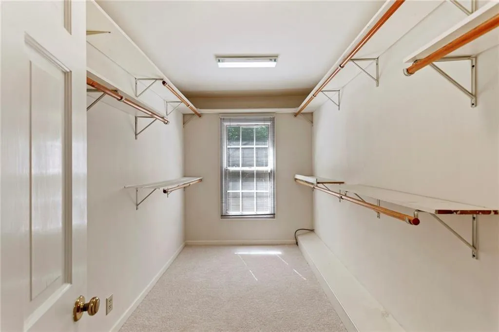 6095 Blackwater Trail, Sandy Springs, Georgia 30328, 5 Bedrooms Bedrooms, ,4 BathroomsBathrooms,Residential,Sold,6095 Blackwater Trail,6954043