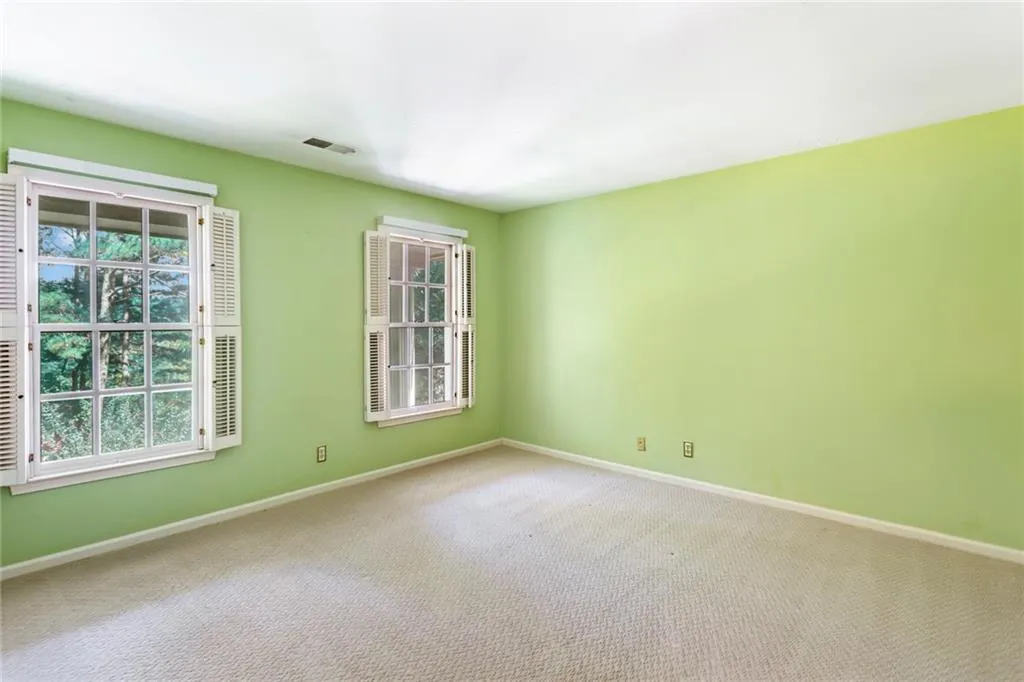 6095 Blackwater Trail, Sandy Springs, Georgia 30328, 5 Bedrooms Bedrooms, ,4 BathroomsBathrooms,Residential,Sold,6095 Blackwater Trail,6954043