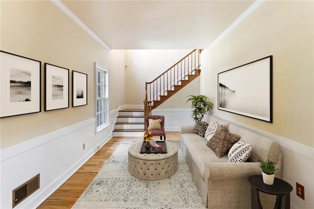 6095 Blackwater Trail, Sandy Springs, Georgia 30328, 5 Bedrooms Bedrooms, ,4 BathroomsBathrooms,Residential,Sold,6095 Blackwater Trail,6954043