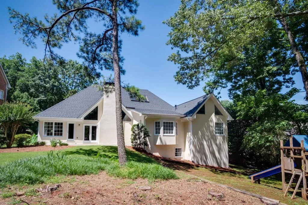 7815 Landowne Drive, Sandy Springs, Georgia 30350, 4 Bedrooms Bedrooms, ,4 BathroomsBathrooms,Residential,Sold,7815 Landowne Drive,6574384