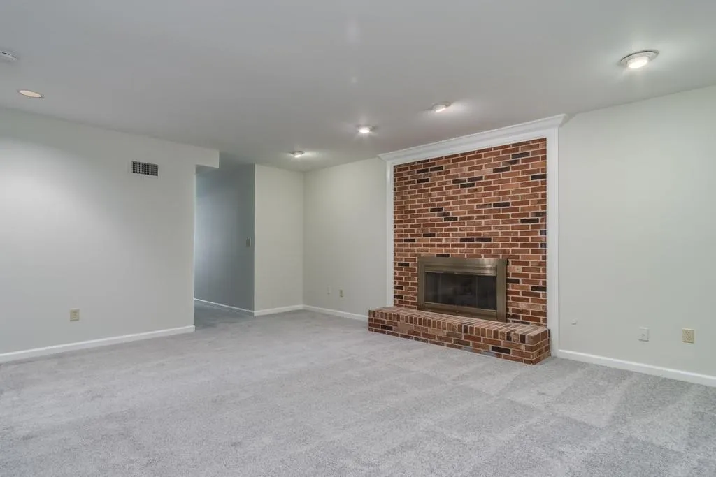 7815 Landowne Drive, Sandy Springs, Georgia 30350, 4 Bedrooms Bedrooms, ,4 BathroomsBathrooms,Residential,Sold,7815 Landowne Drive,6574384