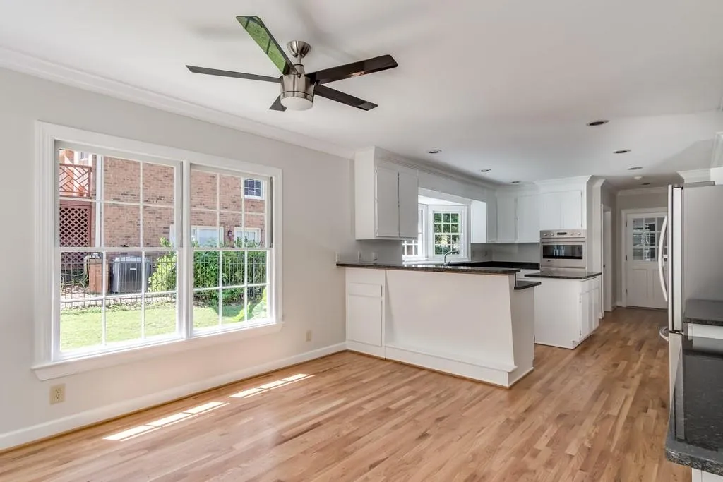 7815 Landowne Drive, Sandy Springs, Georgia 30350, 4 Bedrooms Bedrooms, ,4 BathroomsBathrooms,Residential,Sold,7815 Landowne Drive,6574384