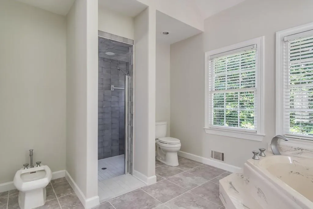 7815 Landowne Drive, Sandy Springs, Georgia 30350, 4 Bedrooms Bedrooms, ,4 BathroomsBathrooms,Residential,Sold,7815 Landowne Drive,6574384
