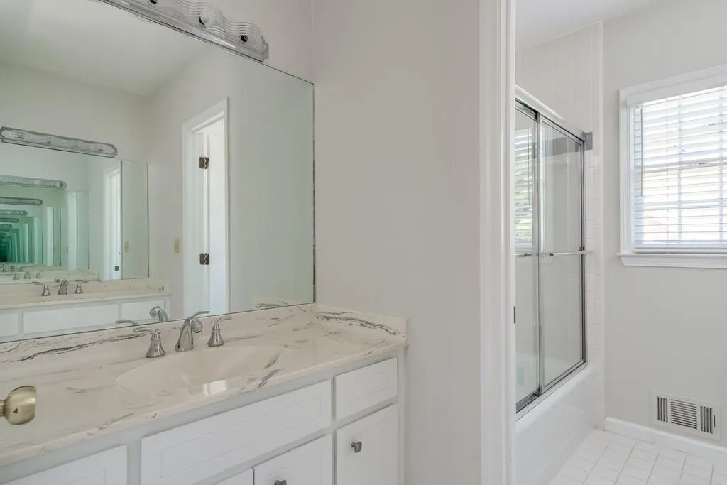 7815 Landowne Drive, Sandy Springs, Georgia 30350, 4 Bedrooms Bedrooms, ,4 BathroomsBathrooms,Residential,Sold,7815 Landowne Drive,6574384