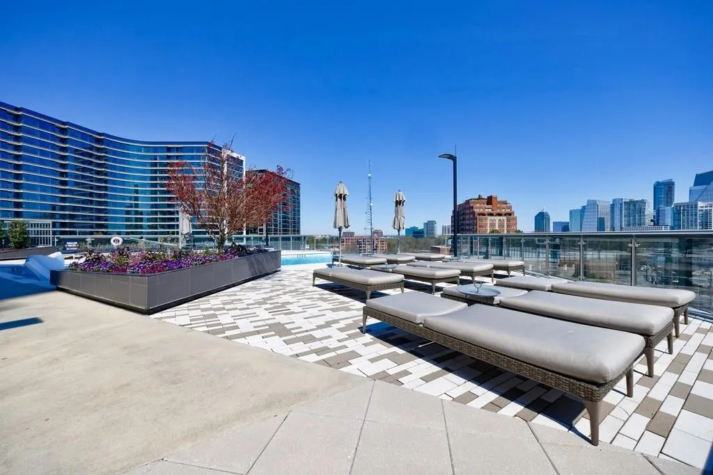 8th Floor sunning deck