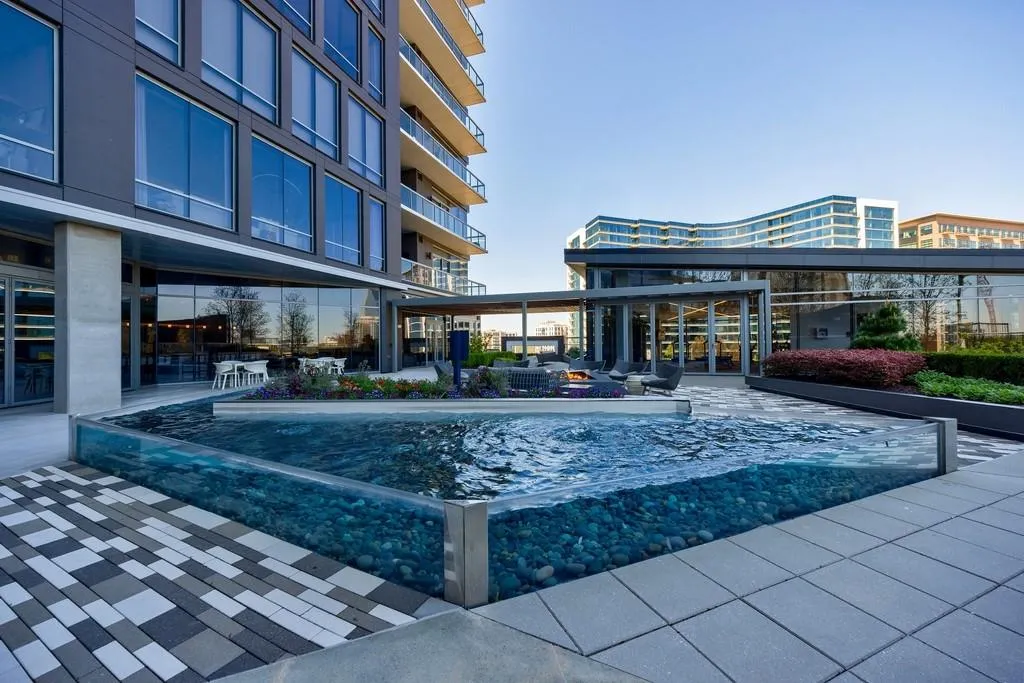 8th Floor fountain