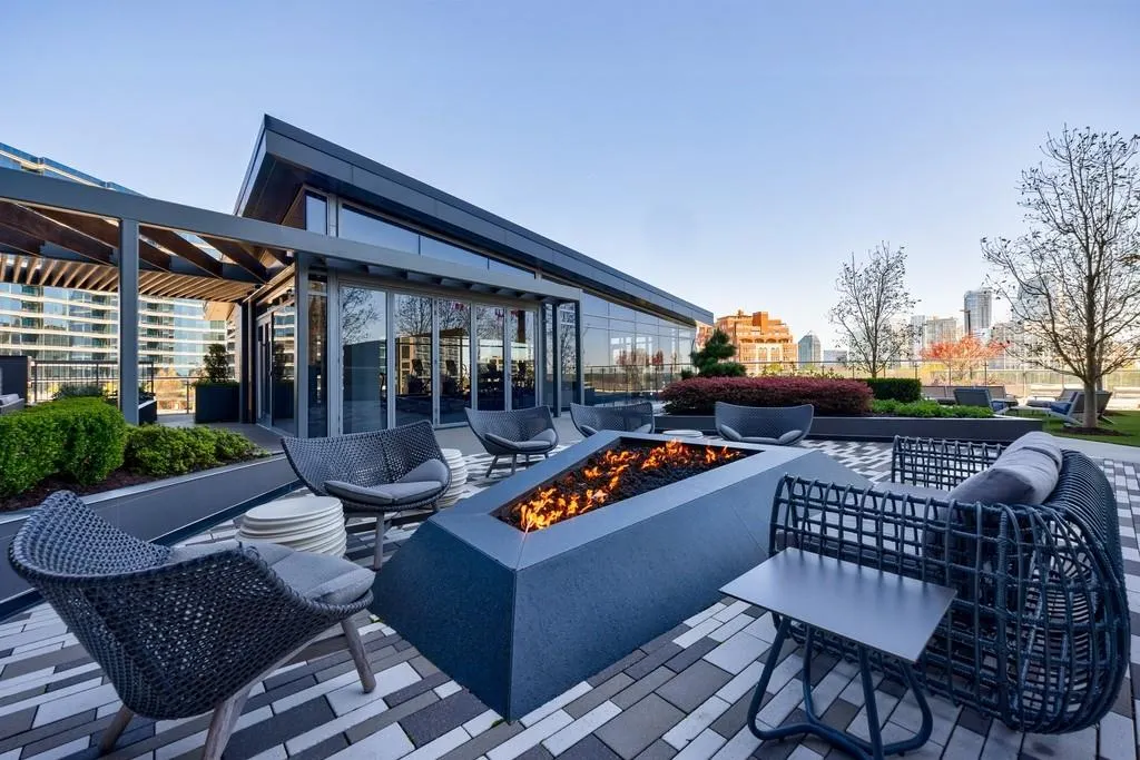 8th Floor Fire Pit