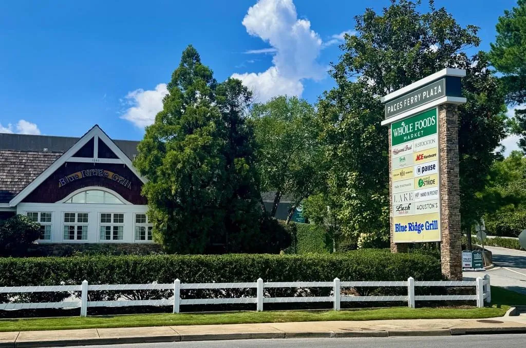 3005 Howell Mill Road Nw, Atlanta, Georgia 30327, 4 Bedrooms Bedrooms, ,2 BathroomsBathrooms,Residential,For Sale,3005 Howell Mill Road Nw,7619672
