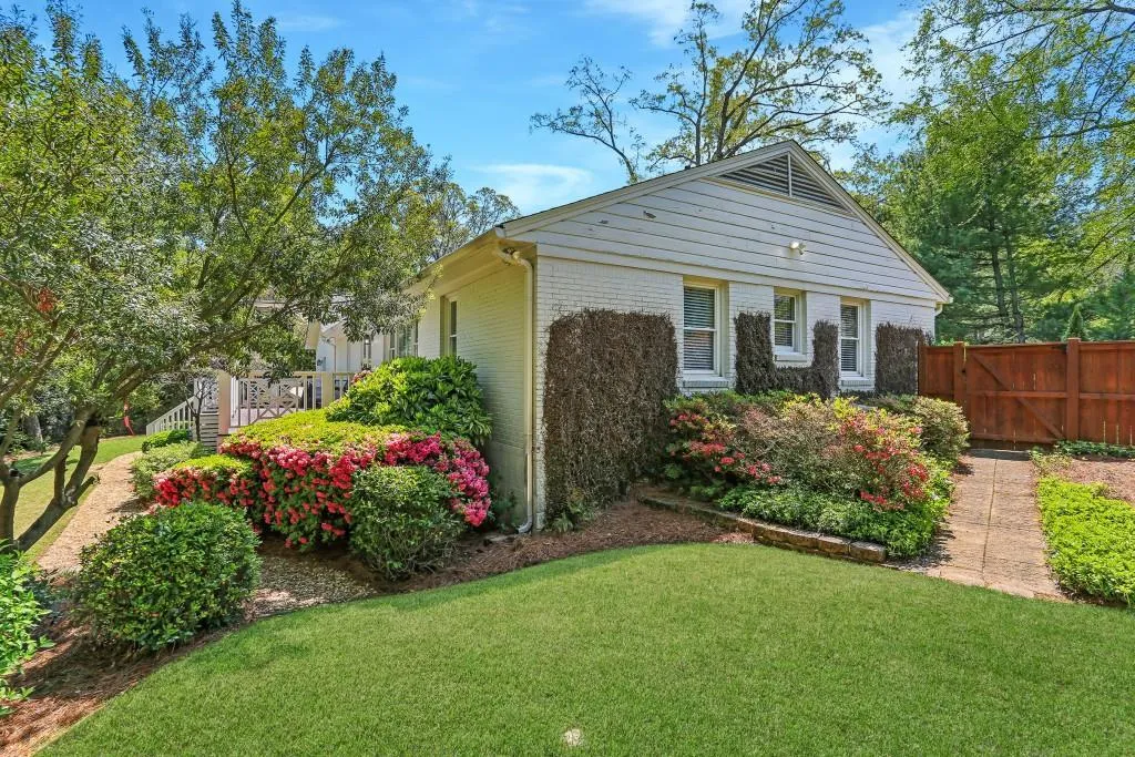 3005 Howell Mill Road Nw, Atlanta, Georgia 30327, 4 Bedrooms Bedrooms, ,2 BathroomsBathrooms,Residential,For Sale,3005 Howell Mill Road Nw,7619672