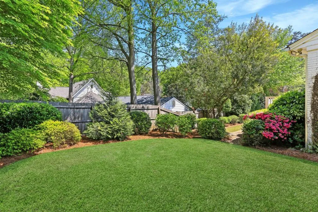 3005 Howell Mill Road Nw, Atlanta, Georgia 30327, 4 Bedrooms Bedrooms, ,2 BathroomsBathrooms,Residential,For Sale,3005 Howell Mill Road Nw,7619672