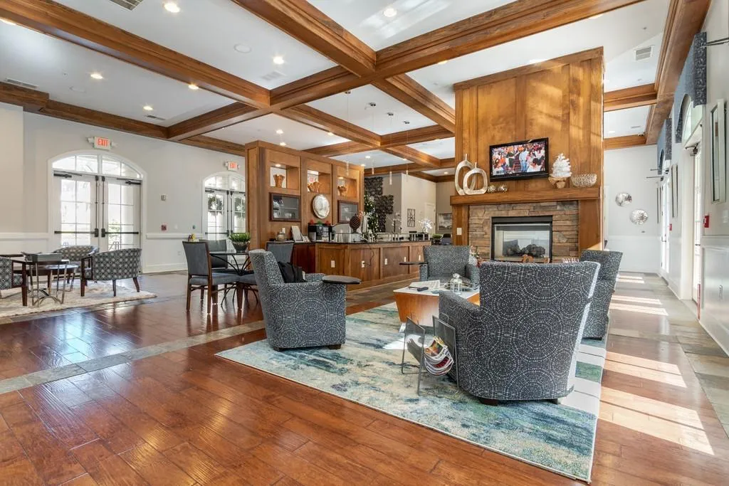 200 River Vista Drive Unit 214, Sandy Springs, Georgia 30339, 2 Bedrooms Bedrooms, ,2 BathroomsBathrooms,Residential,Sold,200 River Vista Drive Unit 214,6746863