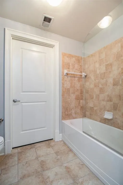 200 River Vista Drive Unit 214, Sandy Springs, Georgia 30339, 2 Bedrooms Bedrooms, ,2 BathroomsBathrooms,Residential,Sold,200 River Vista Drive Unit 214,6746863
