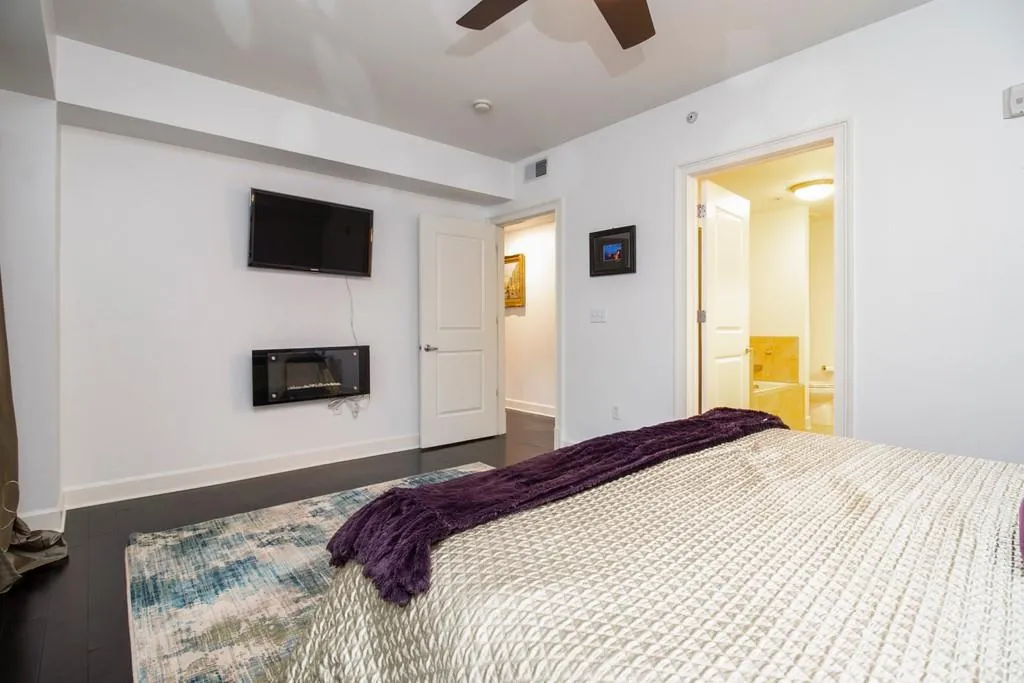 200 River Vista Drive Unit 214, Sandy Springs, Georgia 30339, 2 Bedrooms Bedrooms, ,2 BathroomsBathrooms,Residential,Sold,200 River Vista Drive Unit 214,6746863