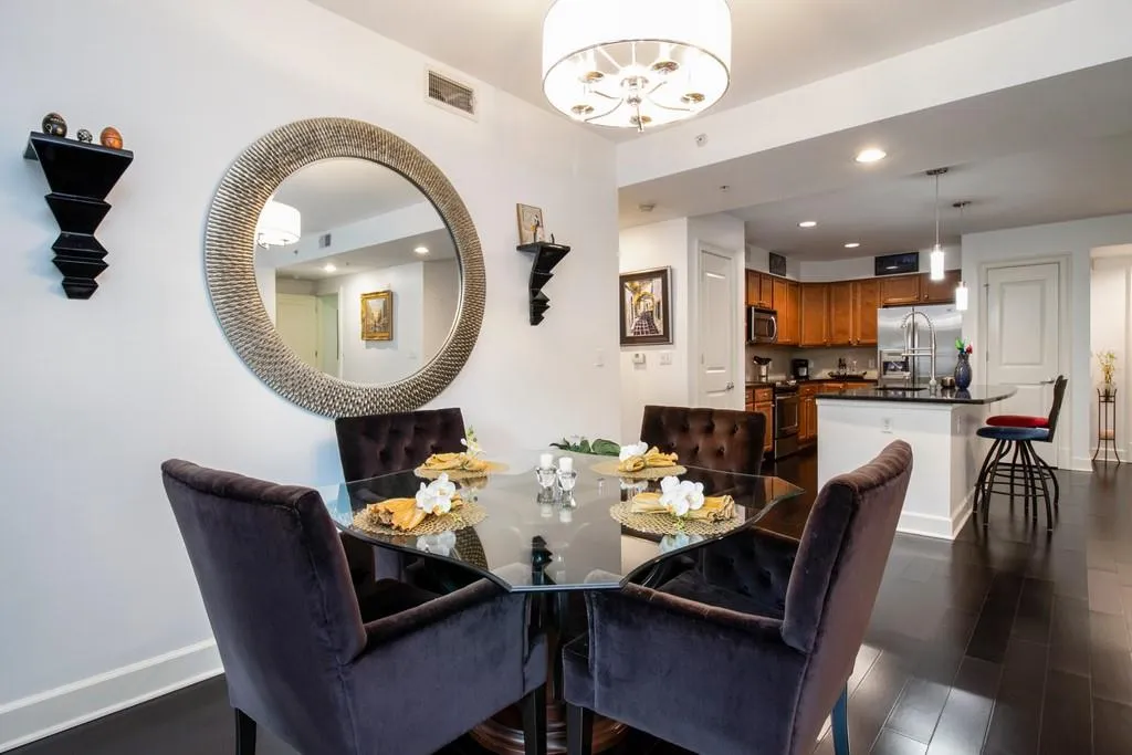 200 River Vista Drive Unit 214, Sandy Springs, Georgia 30339, 2 Bedrooms Bedrooms, ,2 BathroomsBathrooms,Residential,Sold,200 River Vista Drive Unit 214,6746863