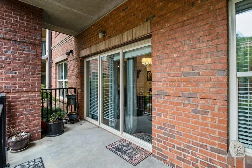200 River Vista Drive Unit 214, Sandy Springs, Georgia 30339, 2 Bedrooms Bedrooms, ,2 BathroomsBathrooms,Residential,Sold,200 River Vista Drive Unit 214,6746863