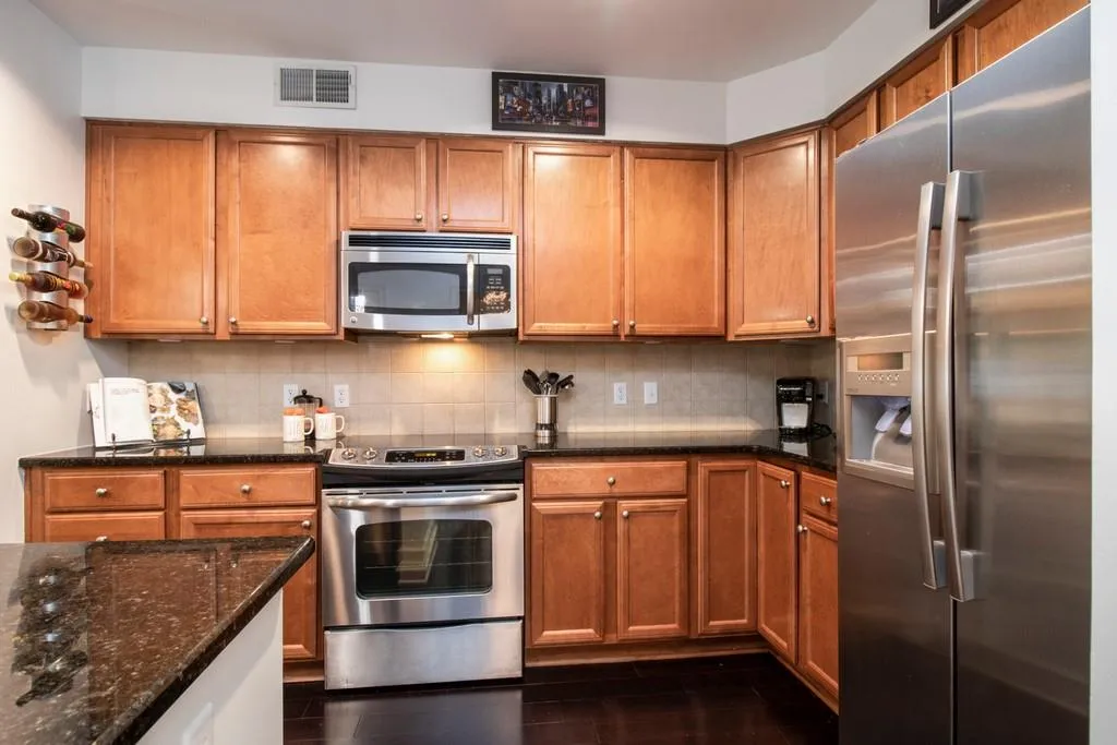 200 River Vista Drive Unit 214, Sandy Springs, Georgia 30339, 2 Bedrooms Bedrooms, ,2 BathroomsBathrooms,Residential,Sold,200 River Vista Drive Unit 214,6746863