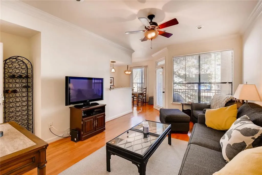 3777 Peachtree Road Ne Unit 1125, Atlanta, Georgia 30319, 1 Bedroom Bedrooms, ,1 BathroomBathrooms,Residential,Sold,3777 Peachtree Road Ne Unit 1125,5813205