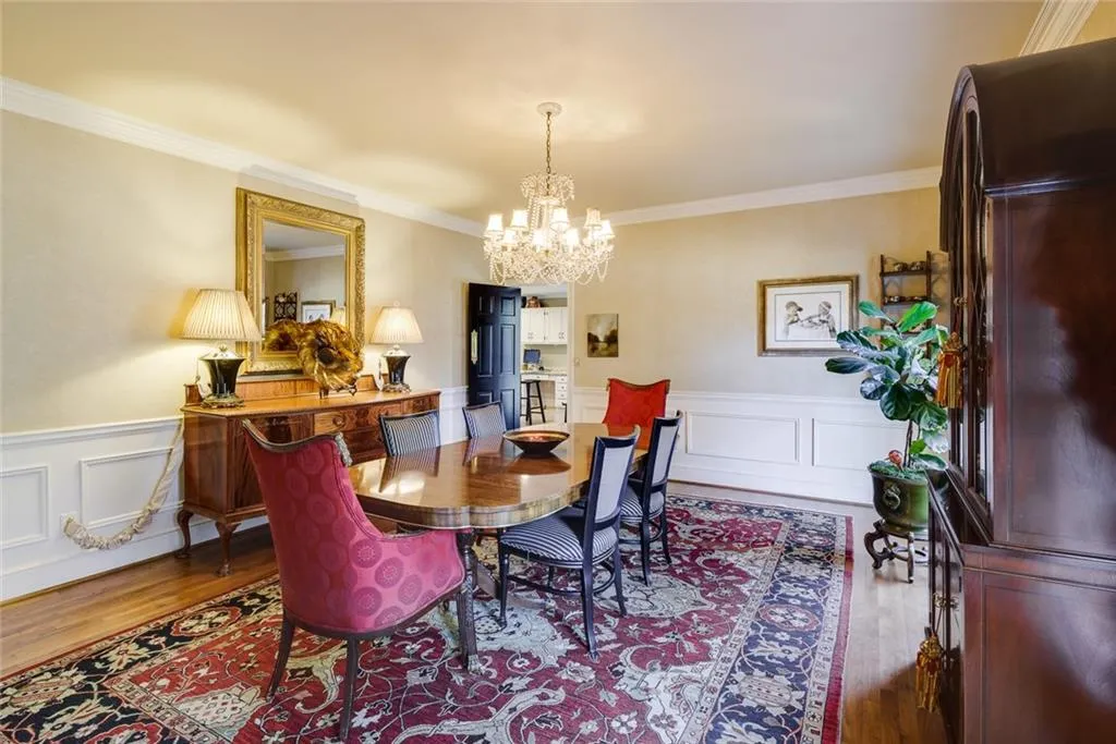 9910 Huntcliff Trace, Sandy Springs, Georgia 30350, 4 Bedrooms Bedrooms, ,4 BathroomsBathrooms,Residential,Sold,9910 Huntcliff Trace,6991112