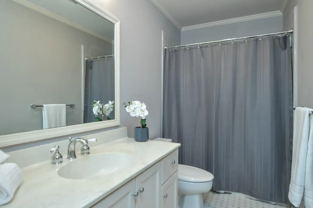 1271 Heards Ferry Road, Atlanta, Georgia 30328, 5 Bedrooms Bedrooms, ,5 BathroomsBathrooms,Residential,Sold,1271 Heards Ferry Road,6024057