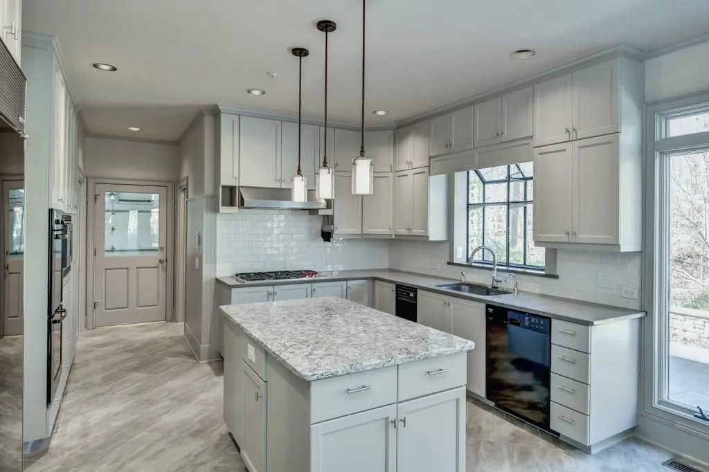 1271 Heards Ferry Road, Atlanta, Georgia 30328, 5 Bedrooms Bedrooms, ,5 BathroomsBathrooms,Residential,Sold,1271 Heards Ferry Road,6024057