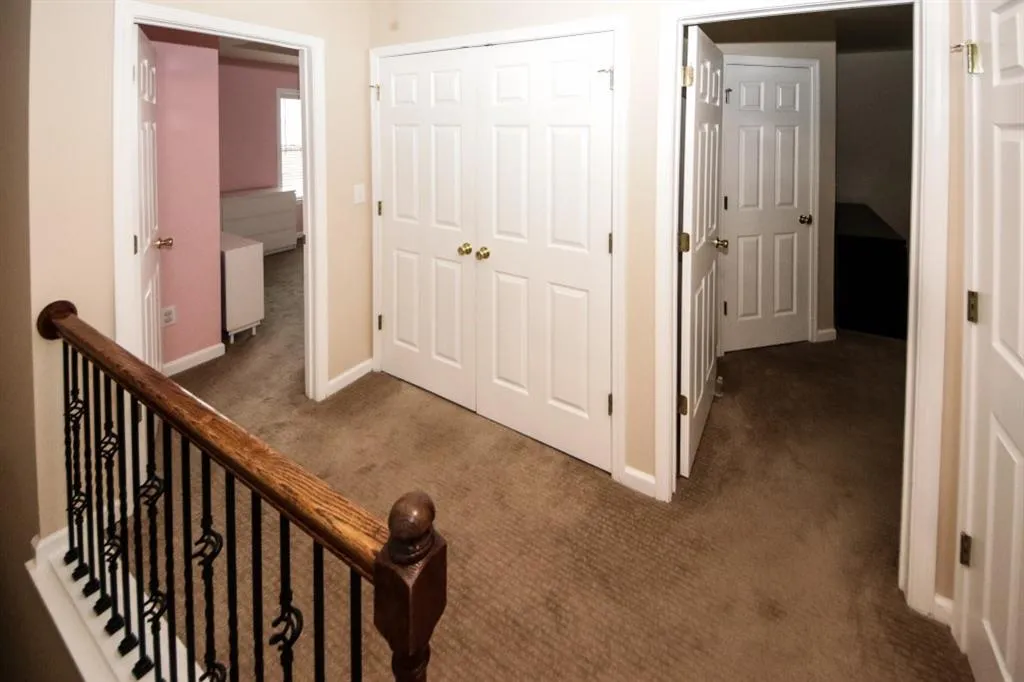587 Kandell Court, Sandy Springs, Georgia 30350, 3 Bedrooms Bedrooms, ,3 BathroomsBathrooms,Residential,Sold,587 Kandell Court,6637100