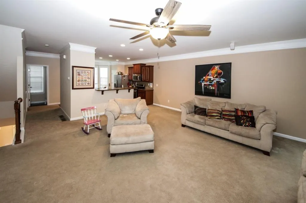 587 Kandell Court, Sandy Springs, Georgia 30350, 3 Bedrooms Bedrooms, ,3 BathroomsBathrooms,Residential,Sold,587 Kandell Court,6637100