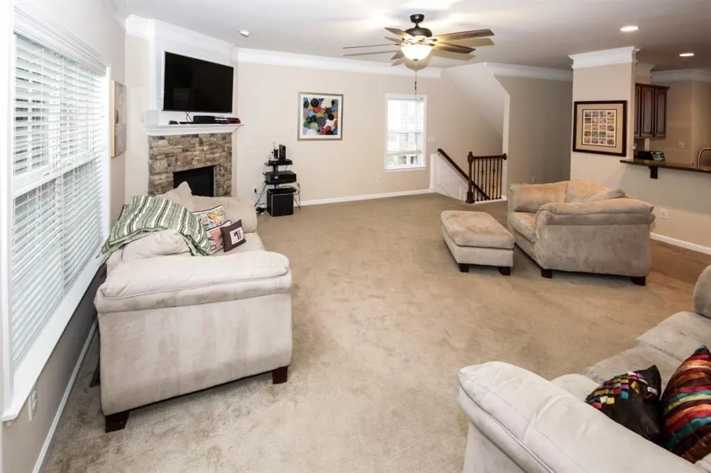 587 Kandell Court, Sandy Springs, Georgia 30350, 3 Bedrooms Bedrooms, ,3 BathroomsBathrooms,Residential,Sold,587 Kandell Court,6637100